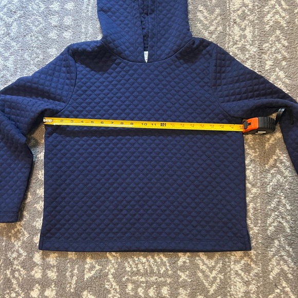 J. Crew Navy Quilted Hoodie size M (SKU K134) - Picture 7 of 10